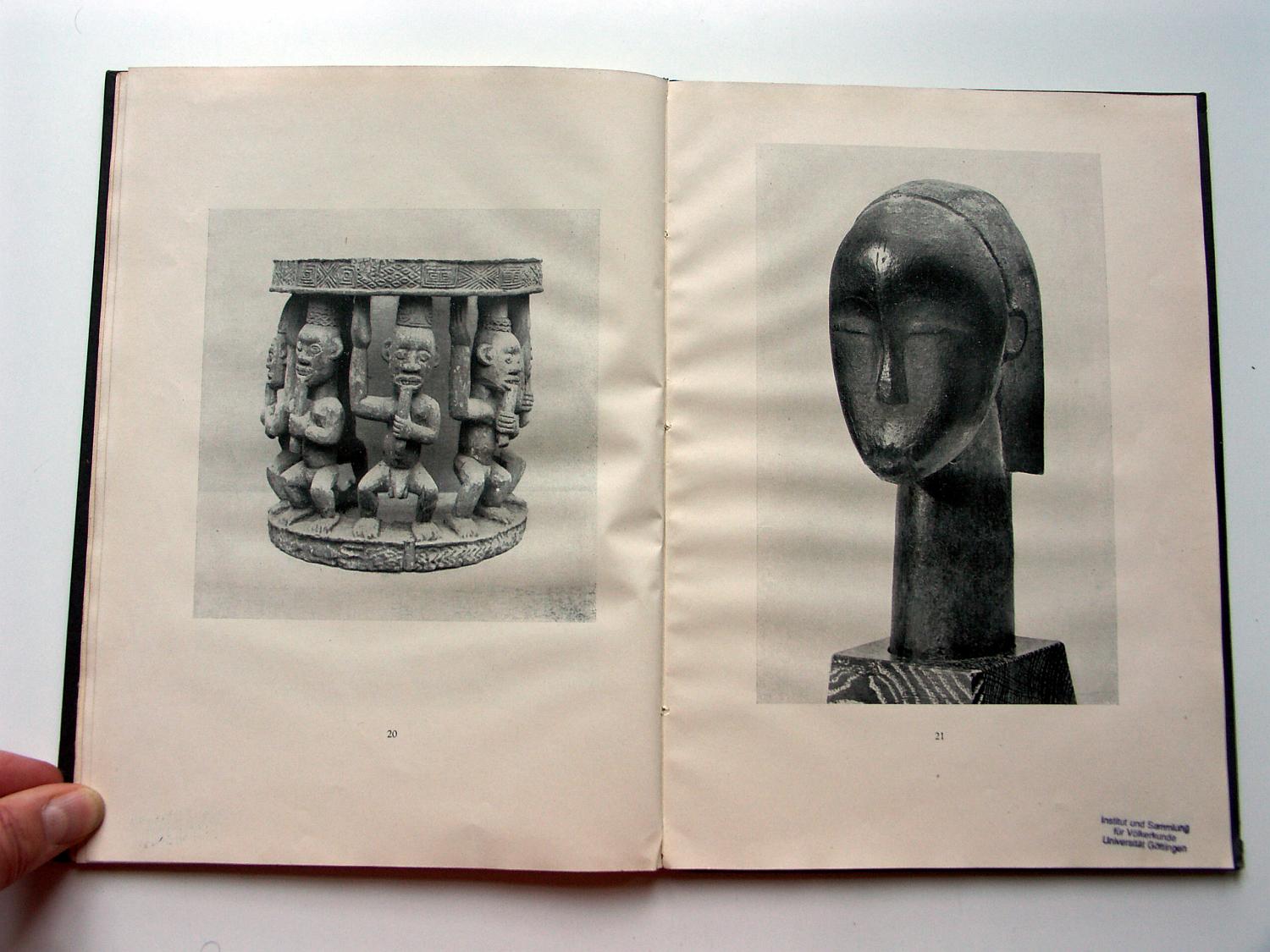 zz-eins21,s.52 20 bandenkop kamerun,holz-hocker,falk und 21 pahuin (fa